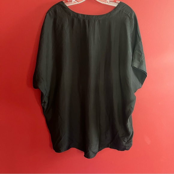 Tommy Bahama Silk Tunic Top - Picture 12 of 12